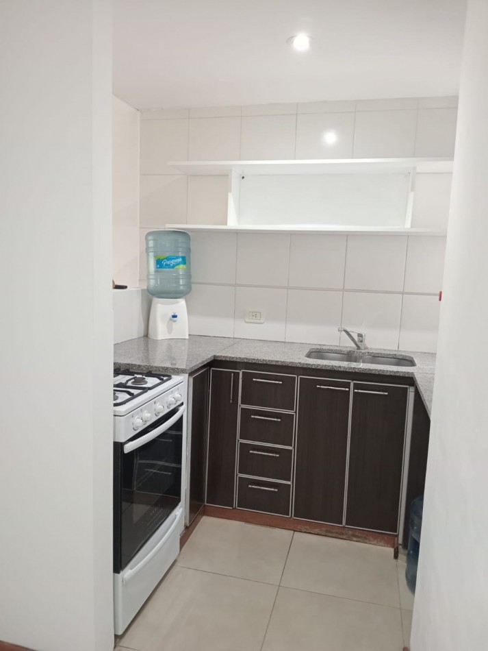 58 E 17 Y 18 - MONOAMBIENTE EN ALQUILER