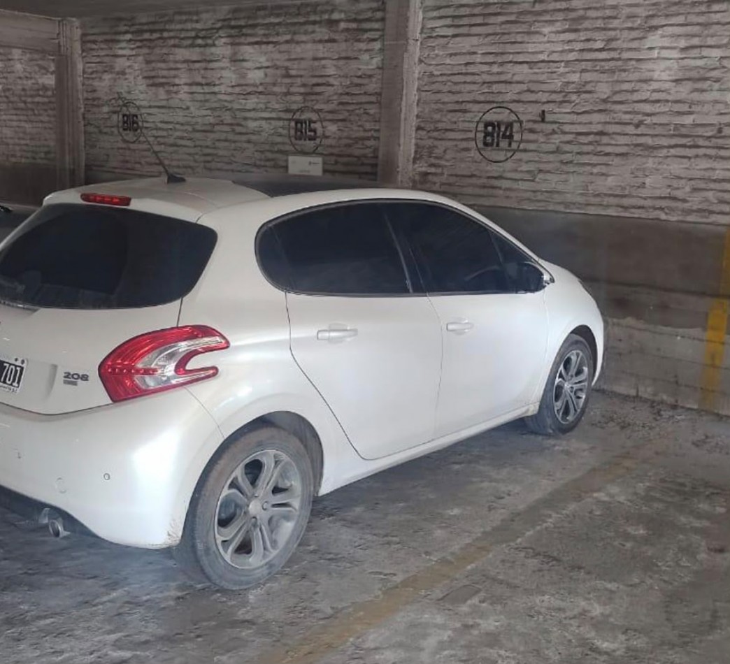 49 entre 8 y 9 - COCHERA ESTACIONAMIENTO GALIA