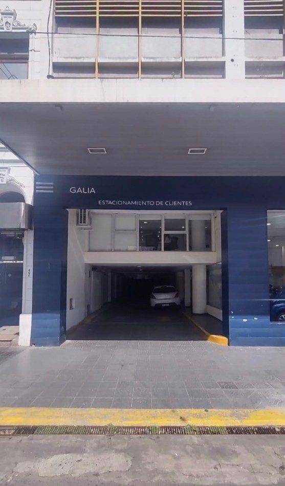 49 entre 8 y 9 - COCHERA ESTACIONAMIENTO GALIA