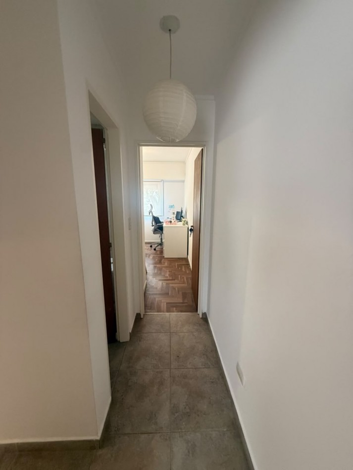 12 ESQ 34 - DUPLEX EN VENTA CON PATIO - EXCELENTE ESTADO