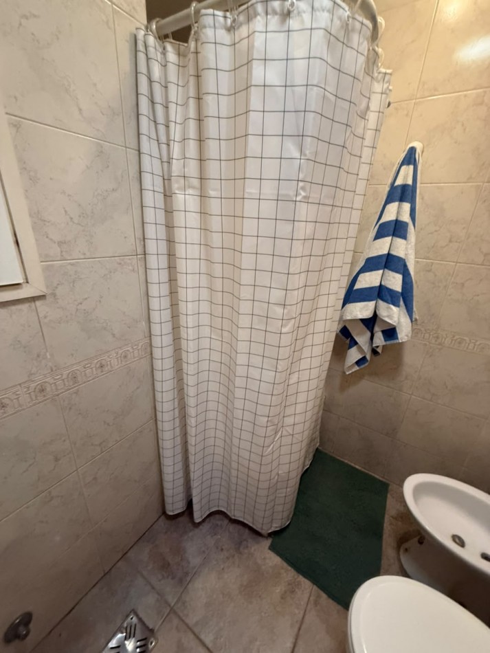 12 ESQ 34 - DUPLEX EN VENTA CON PATIO - EXCELENTE ESTADO
