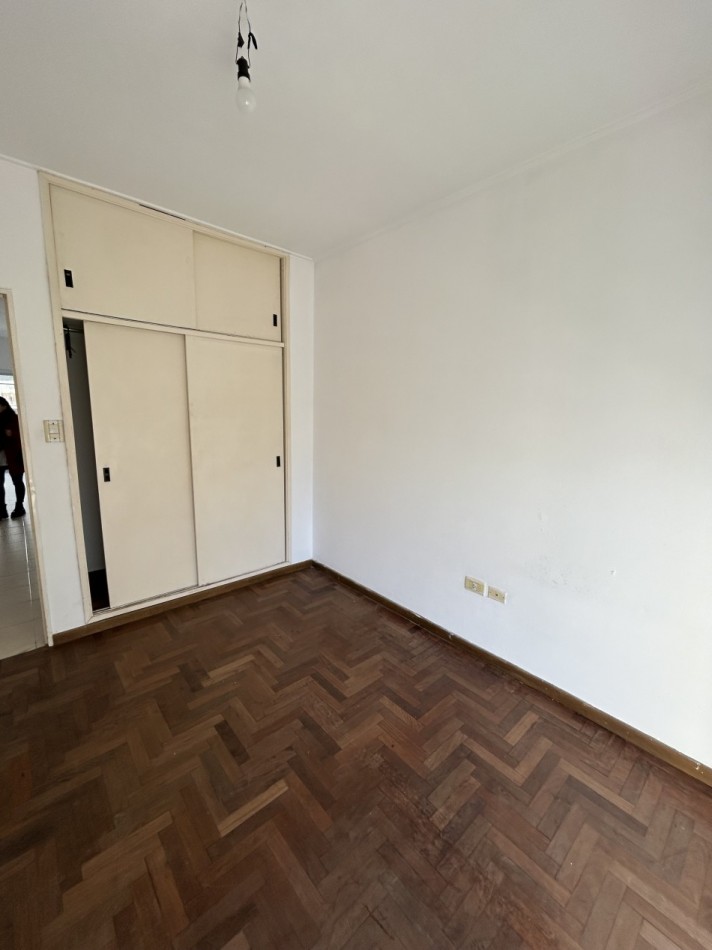 12 E /48 Y 49 - 1 DORM AL FRENTE - CON BALCON - LA PLATA