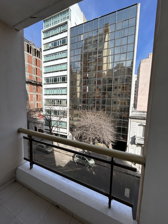 12 E /48 Y 49 - 1 DORM AL FRENTE - CON BALCON - LA PLATA