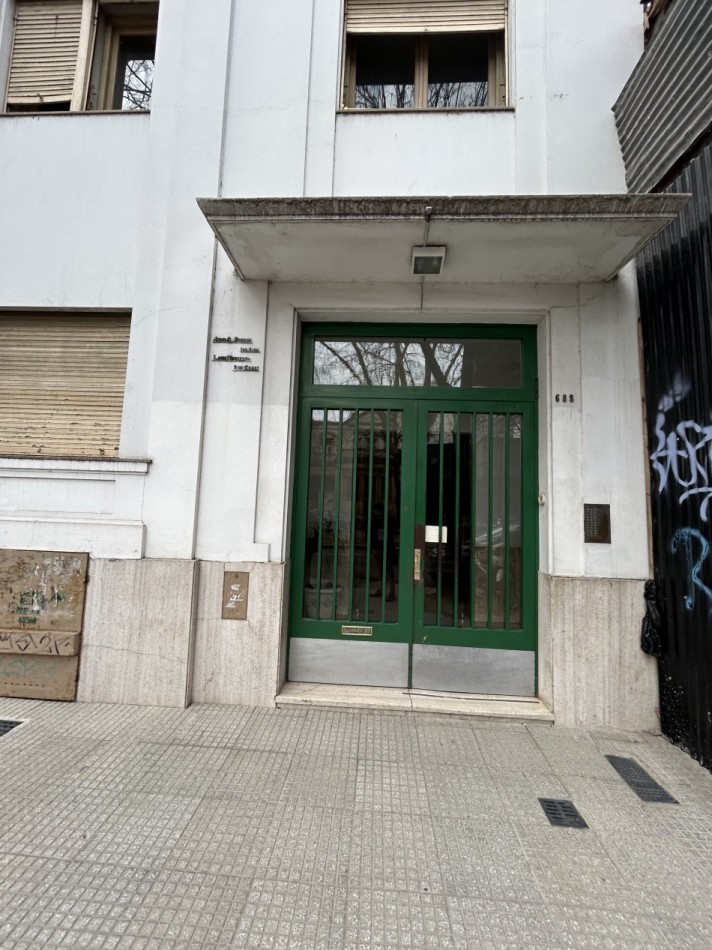 AV 53 E/ 8 Y 9 - DEPTO 2 DORM - APTO BANCO - ZONA INMEJORABLE DE LA CIUDAD