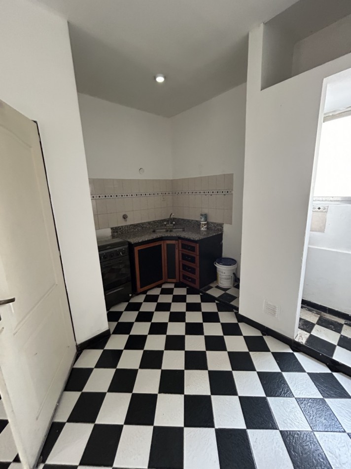 23 ESQ 61 -  DEPARTAMENTO DE 1 DORMITORIO EN ALQUILER  - SIN EXPENSAS 