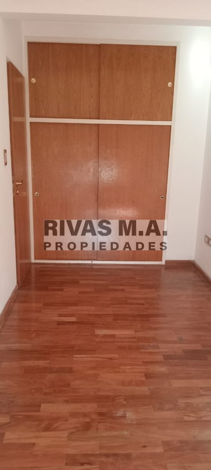 61 E/ 2 Y 3 - 2 DORM CON COCHERA CUBIERTA- ALQUILER - LA PLATA 