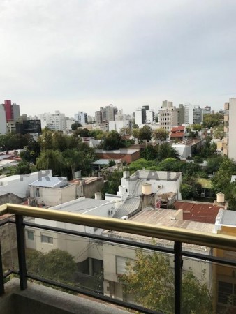 36 E/ 13 y 14 - 2 Dorm. Tipo Duplex + Cochera + Dos Balcones - La Plata