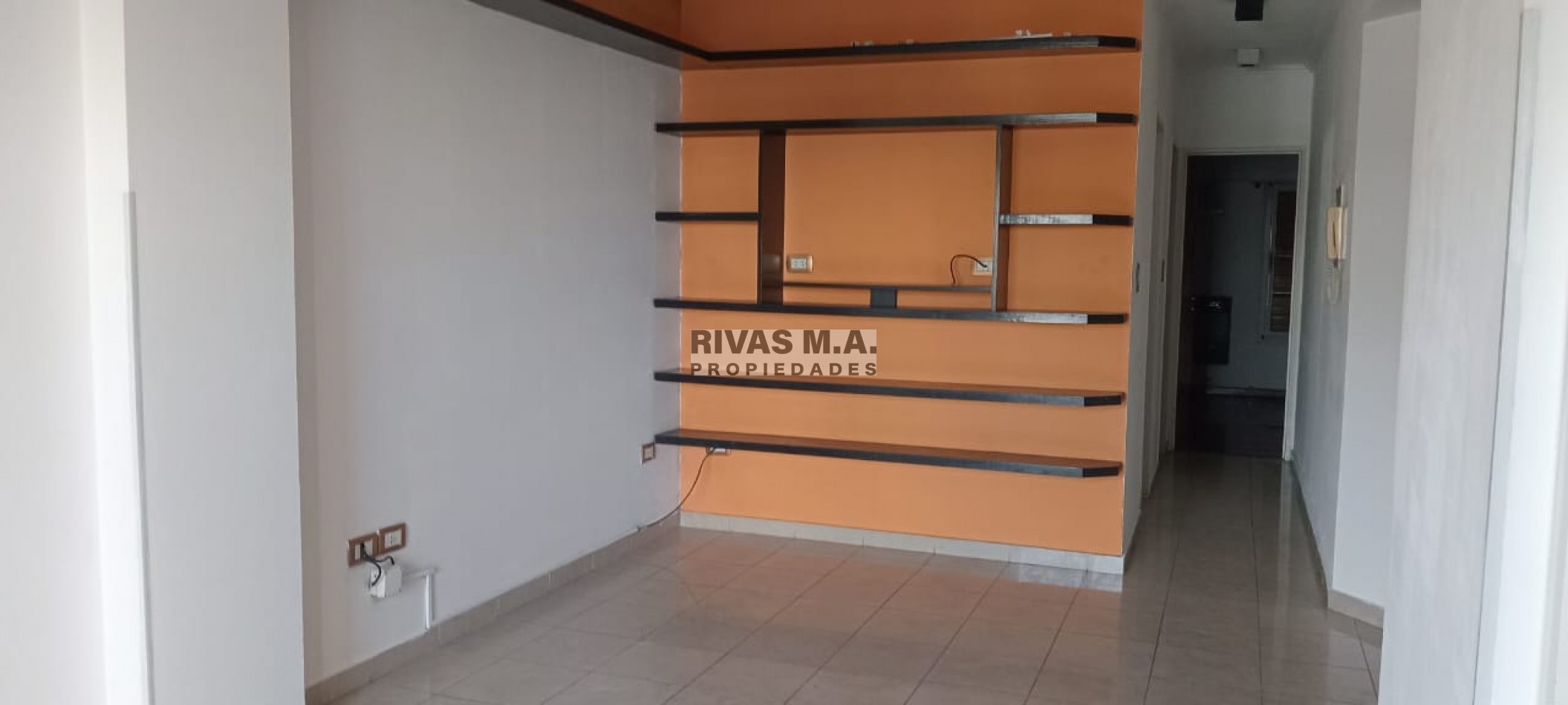 61 E/ 2 Y 3 - 2 DORM CON COCHERA CUBIERTA- ALQUILER - LA PLATA 