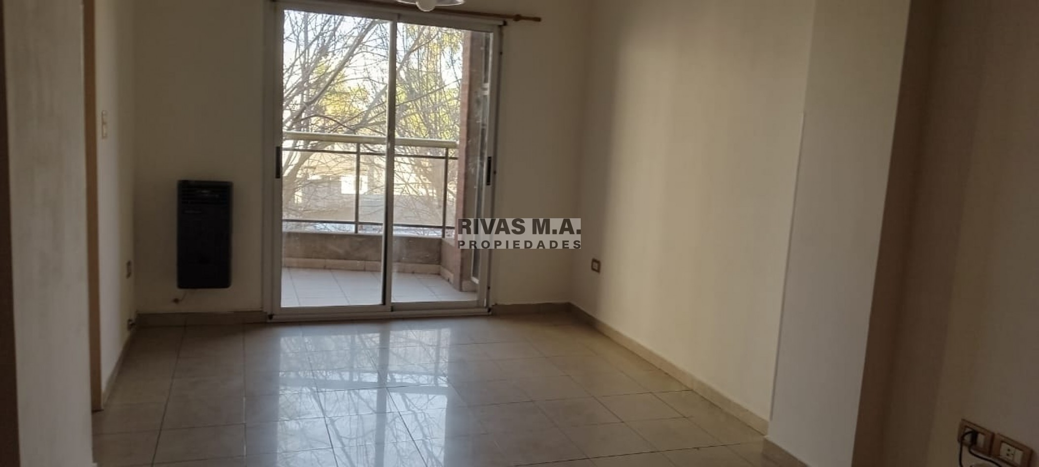 61 E/ 2 Y 3 - 2 DORM CON COCHERA CUBIERTA- ALQUILER - LA PLATA 