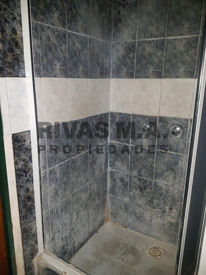 DEPARTAMENTO DE 3 DORMITORIOS - PLANTA ALTA - NO PAGA EXPENSAS 
