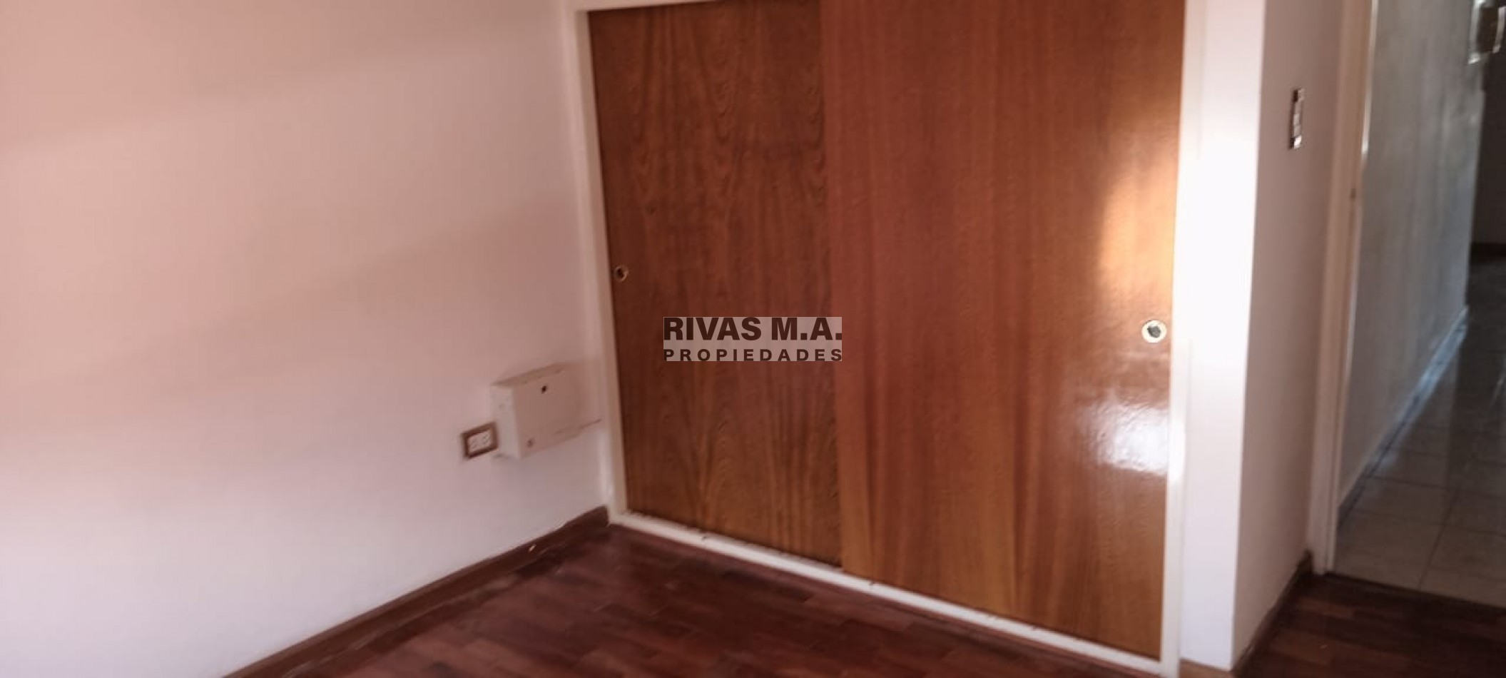 61 E/ 2 Y 3 - 2 DORM CON COCHERA CUBIERTA- ALQUILER - LA PLATA 