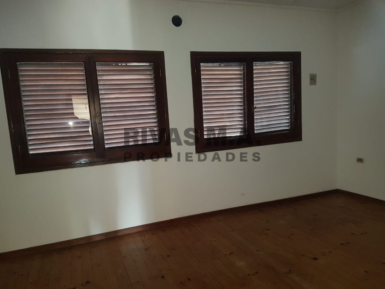 DEPARTAMENTO DE 3 DORMITORIOS - PLANTA ALTA - NO PAGA EXPENSAS 