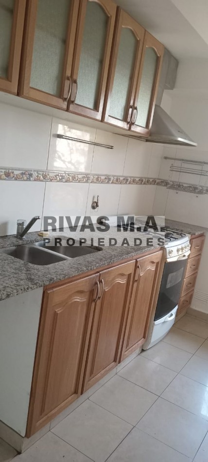 61 E/ 2 Y 3 - 2 DORM CON COCHERA CUBIERTA- ALQUILER - LA PLATA 