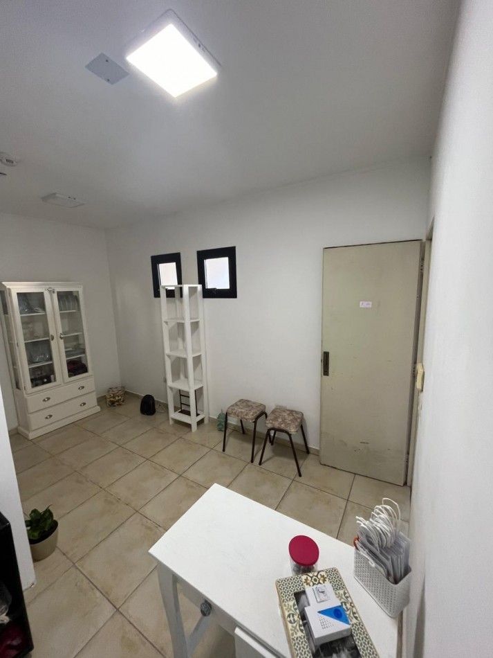 47 E/ 24 Y 25 - LOCAL - CONSULTORIO - LA PLATA - ZONA PARQUE SAN MARTIN