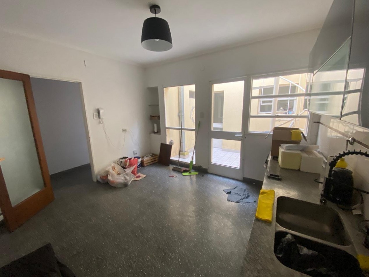 AV 32 ESQ 24 - CASA EN PLANTA ALTA  2 DORM Y TERRAZA