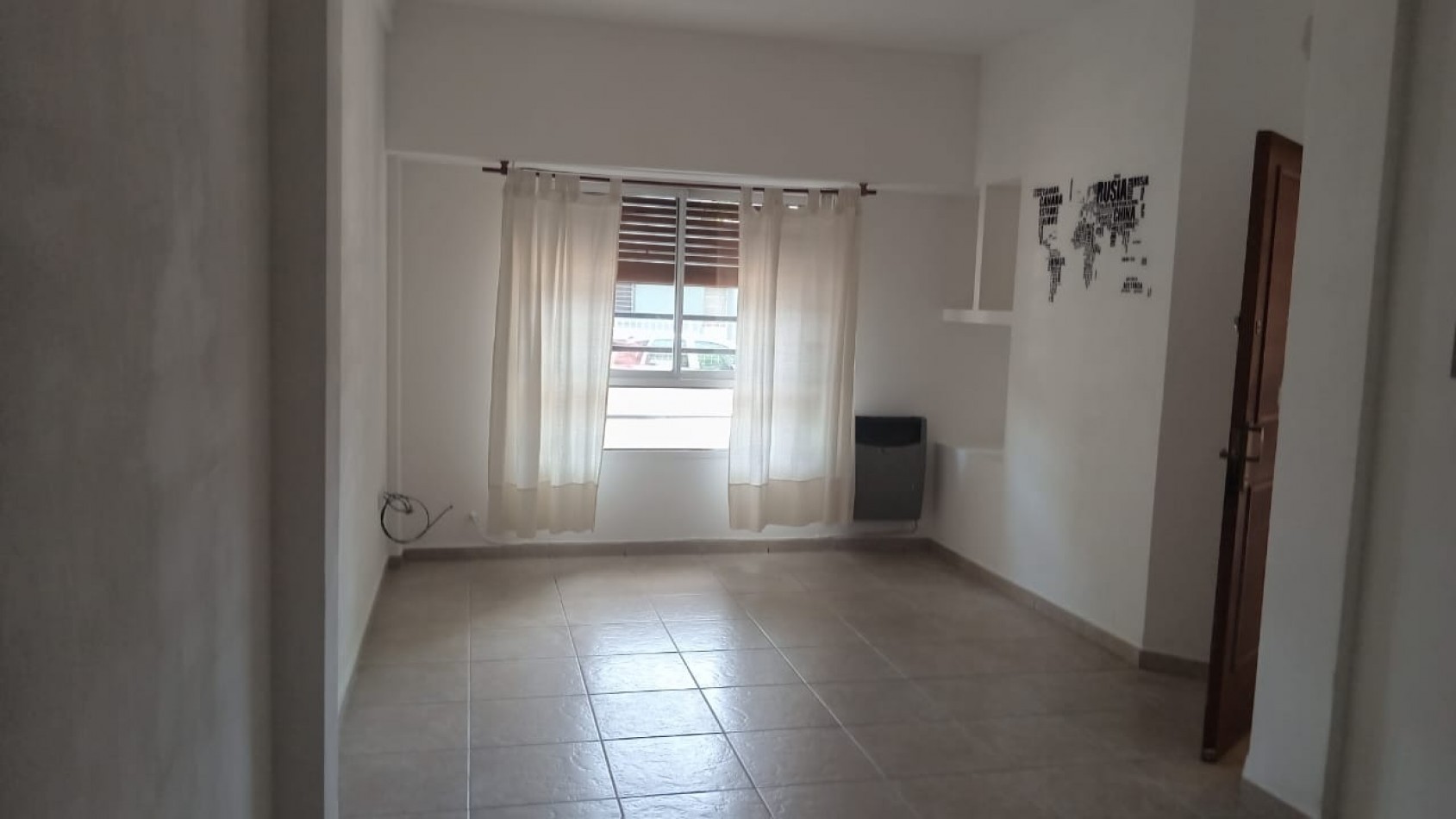 58 E/ 20 Y 21 -  ALQUILER  DEPTO PLANTA BAJA - 1 DORM PATIO