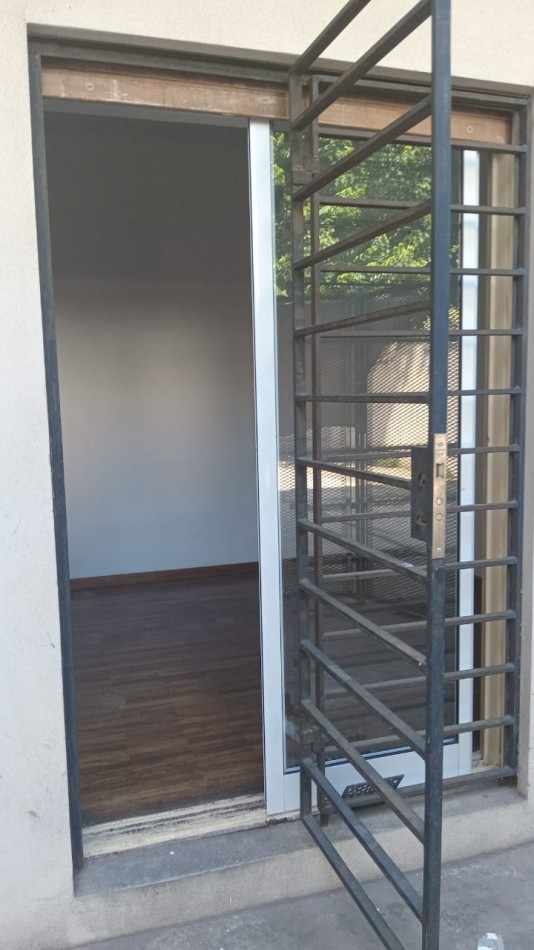 58 E/ 20 Y 21 -  ALQUILER  DEPTO PLANTA BAJA - 1 DORM PATIO