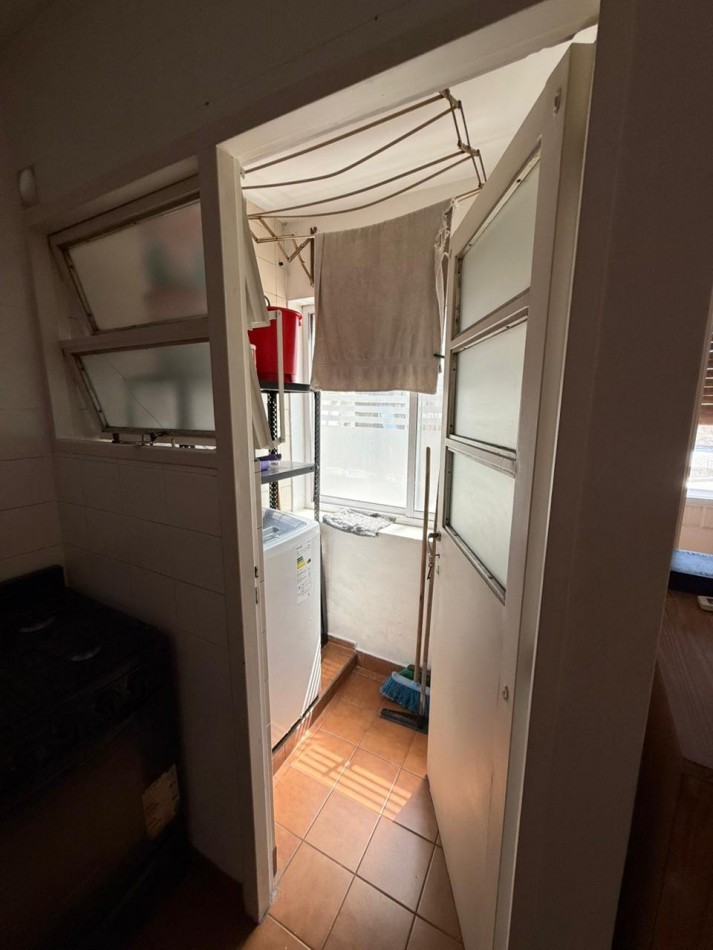 12 E/ 47 Y 48  - DEPARTAMENTO EN VENTA 1 DORM - MUY AMPLIO Y LUMINOSO