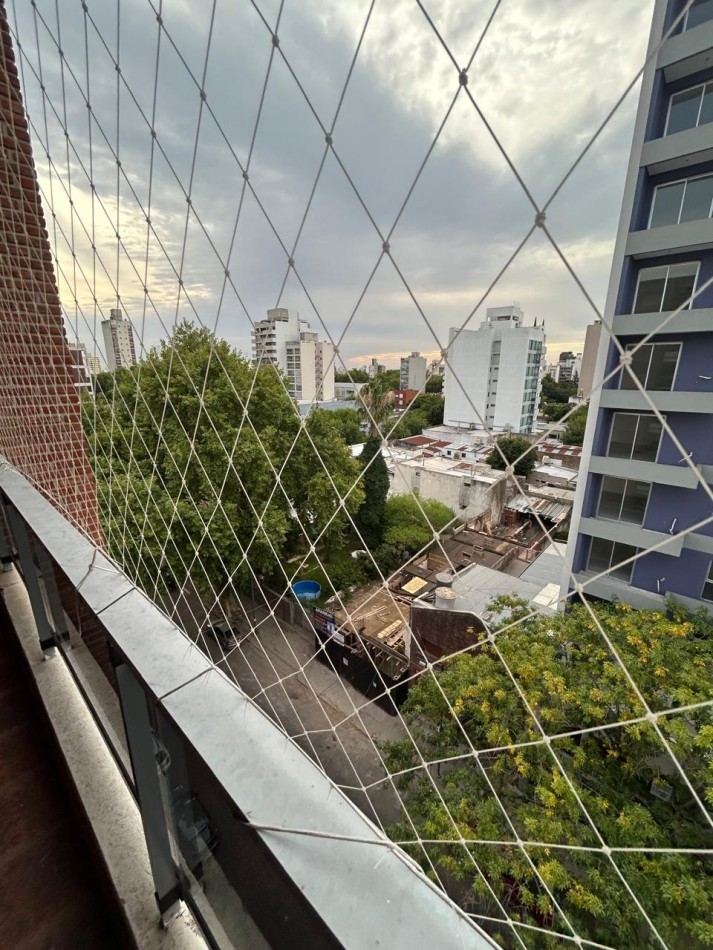 59 E/ 12 Y 13 - 2 DORMITORIOS - BALCON -COCHERA 