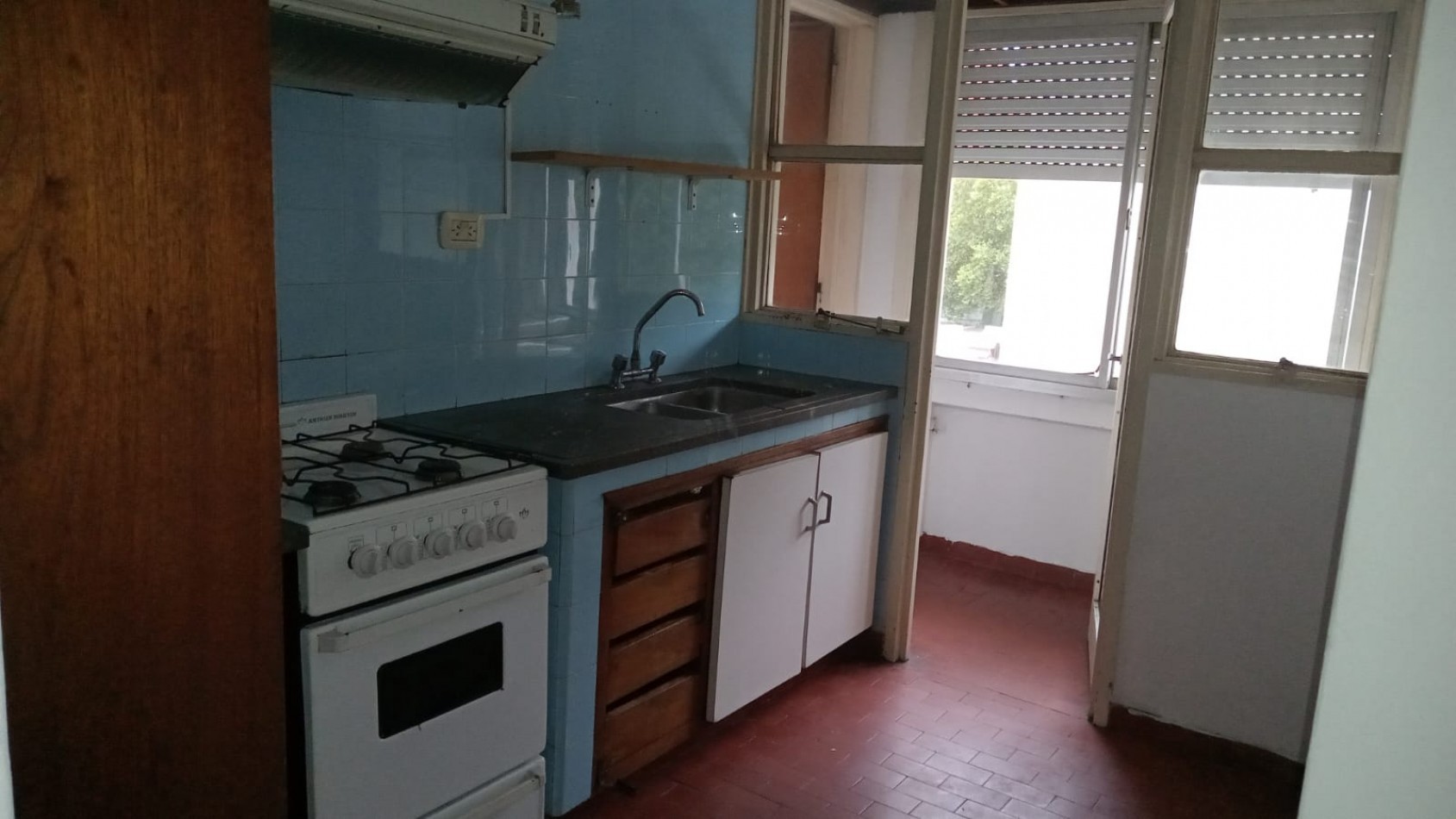 54 e/ 2 y 3 - DEPARTAMENTO EN 3 DORMITORIOS - EN VENTA 
