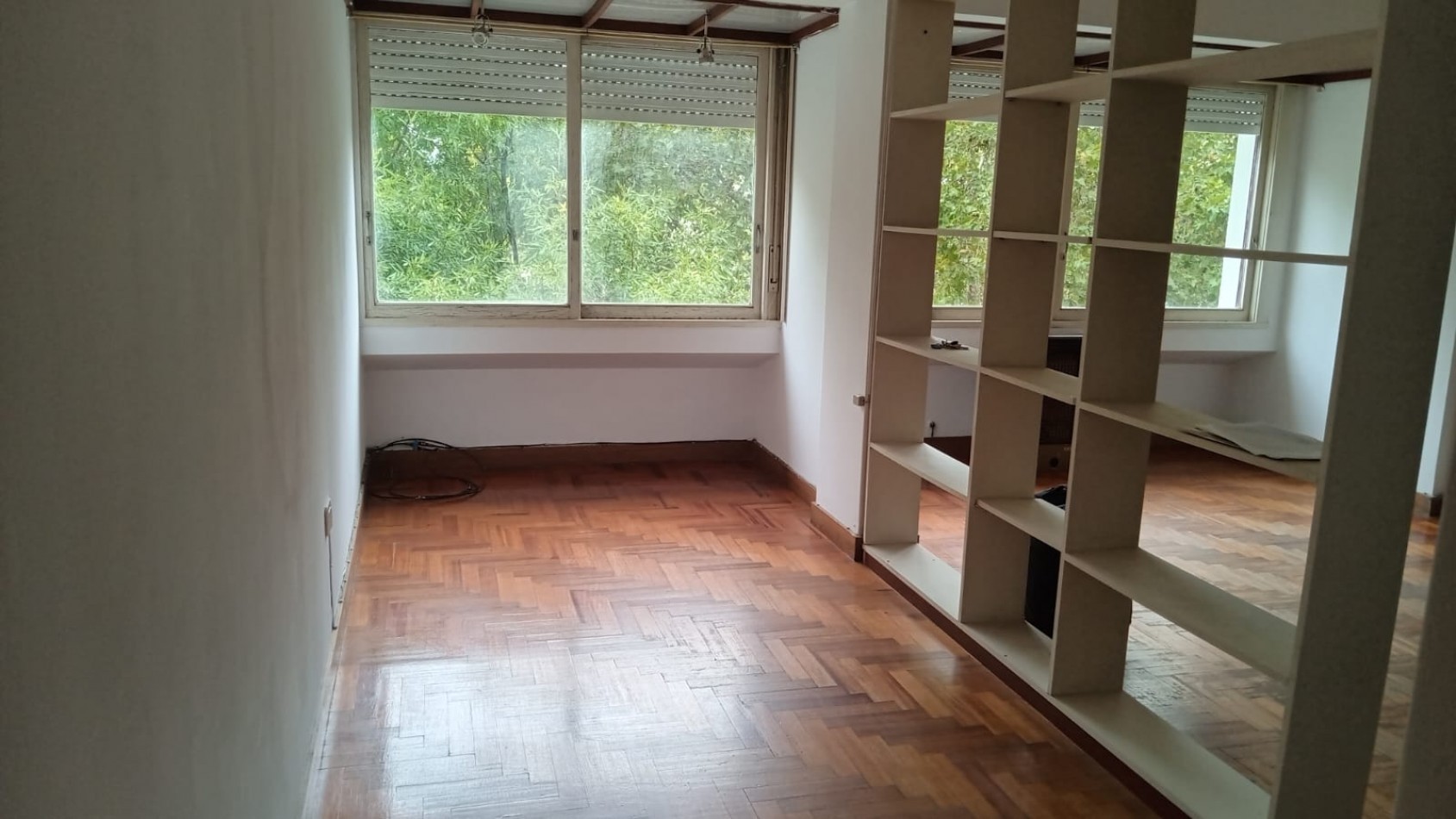 54 e/ 2 y 3 - DEPARTAMENTO EN 3 DORMITORIOS - EN VENTA 