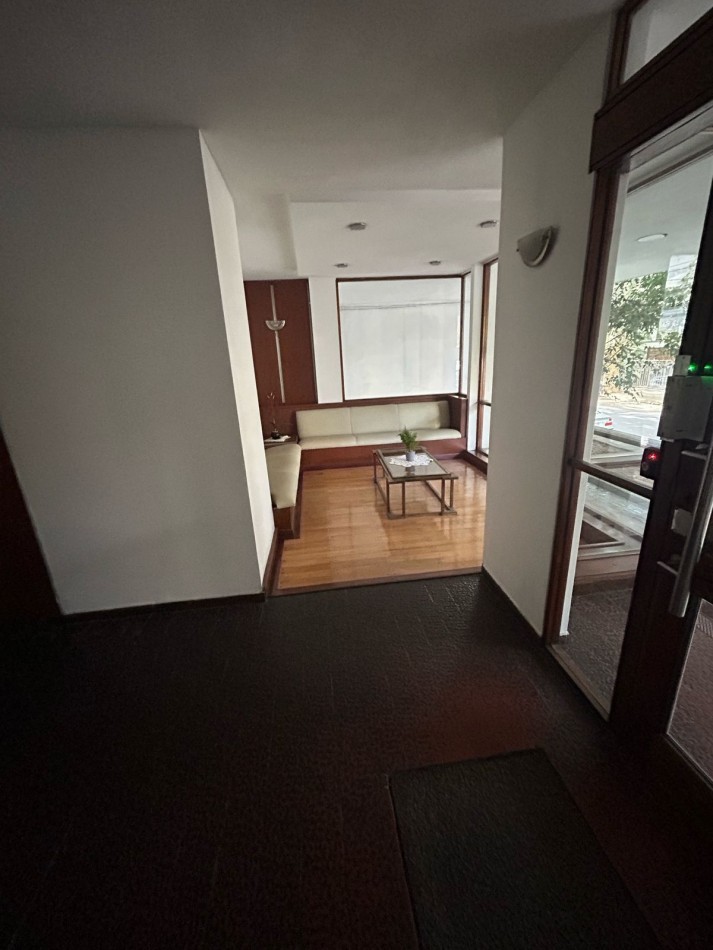 54 e/ 2 y 3 - DEPARTAMENTO EN 3 DORMITORIOS - EN VENTA 