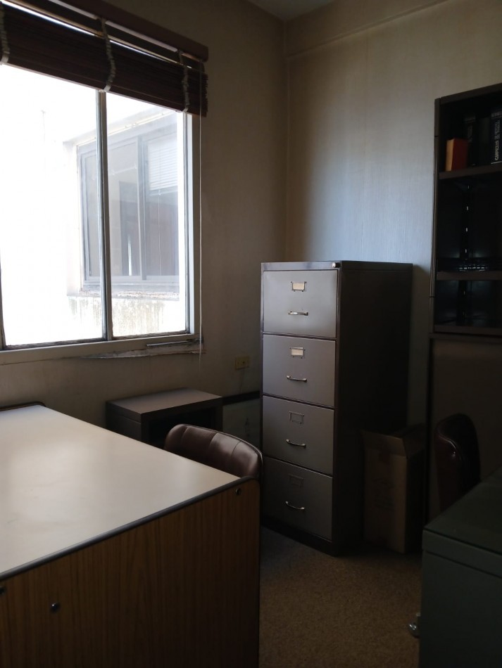 48 E/ 12 Y 13 - ALQUILER OFICINA - ZONA TRIBUNALES 