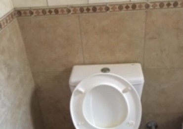 26 E/ 62 Y 63 - MONOAMBIENTE 3 ER PISO X ESCALERA MUY LUMINOSO 