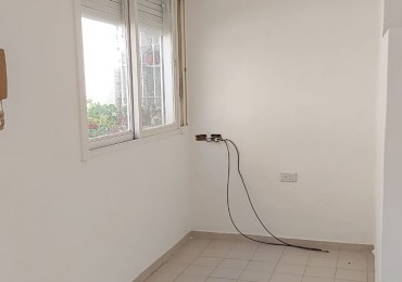 DEPARTAMENTO EN VENTA 2 DORMITORIOS - CON PATIO A RECICLAR