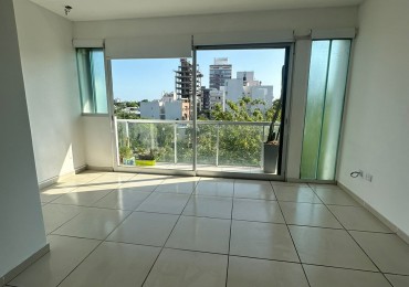 18 E/ 39 Y 40 - DEPARTAMENTO DE 2 DORM  - 4 TO PISO AL FRENTE - SEMIPISO