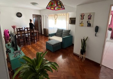 12 ESQ 58 - DEPARTAMENTO DE 2 DORMITORIOS EN VENTA CON COCHERA