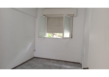 71 ESQ 1 - DEPARTAMENTO DE 1 DORM EN PLANTA ALTA - SIN EXPENSAS