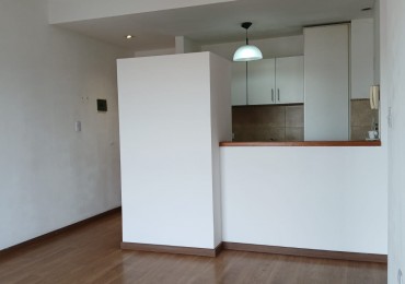 AV60 E/ 29 Y 30- EXCELENTE DEPARTAMENTO DE 1 DORMITORIO CON BALCON Y COCHERA DOBLE- EN ALQUILER 