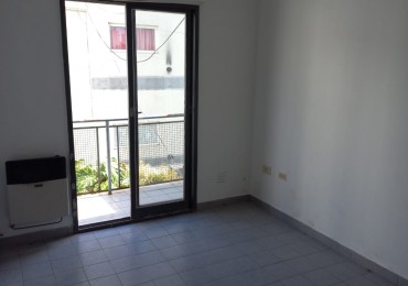 18 entre Diagonal 76 y Avenida 44 Departamento En Venta