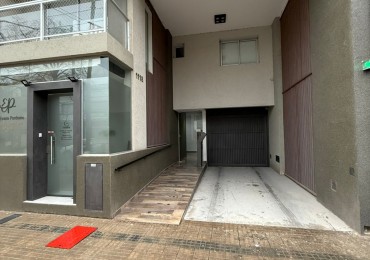 49 E/ 17 Y 18 - 1 DORM CON BALCON - DE CATEGORIA