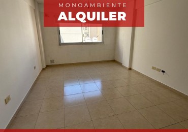 43 E/ 12 Y 13 - MONOAMBIENTE EN ALQUILER