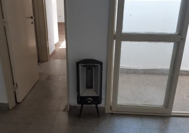 8 e/ 57 y 58 -1 dorm - 6 to piso - muy luminoso