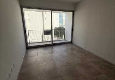 45 e/ 12 y 13 - Alquiler con balcon - muy luminoso - a estrenar 