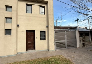 25 E/ 524 Y 525 - DUPLEX EN ALQUILER CON ENTRADA DE AUTO- PATIO Y PARRILLA